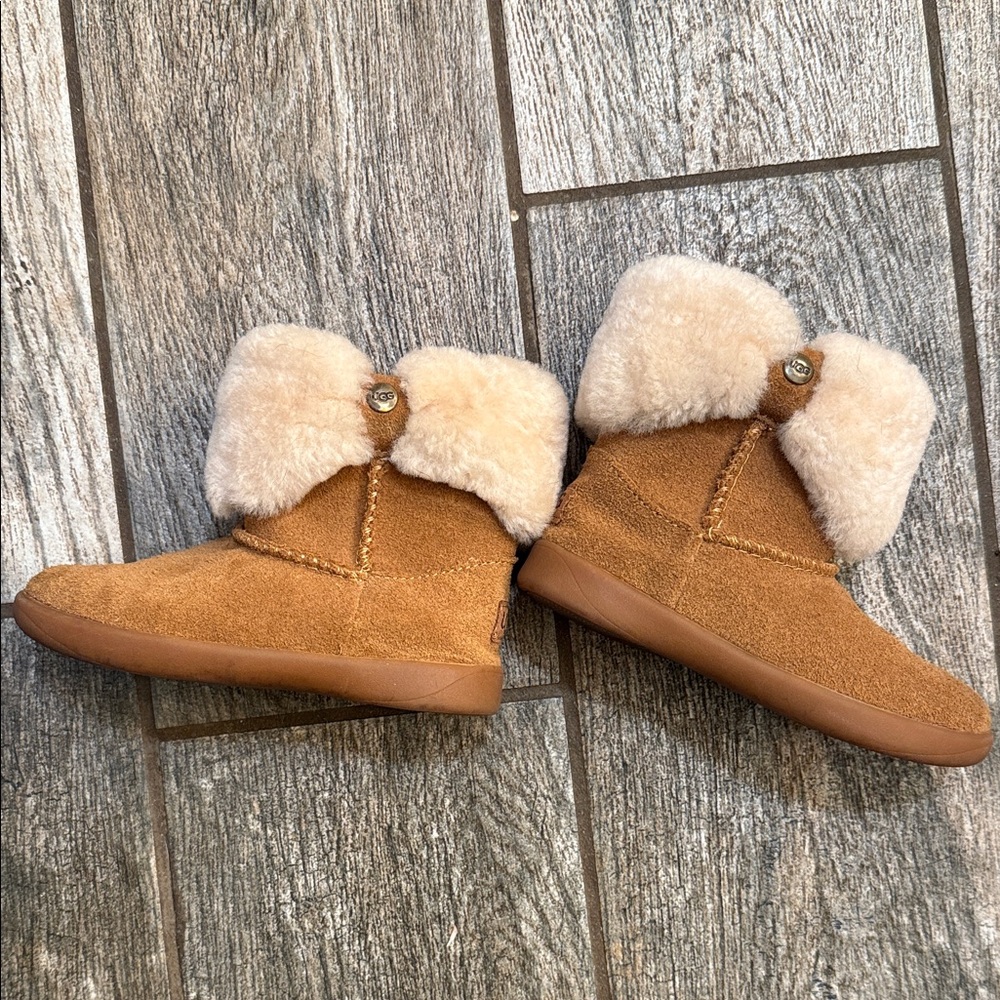 Toddler 8 UGG boots